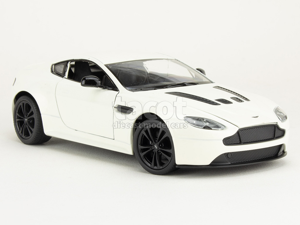 107209 Aston Martin Vantage V12 2013