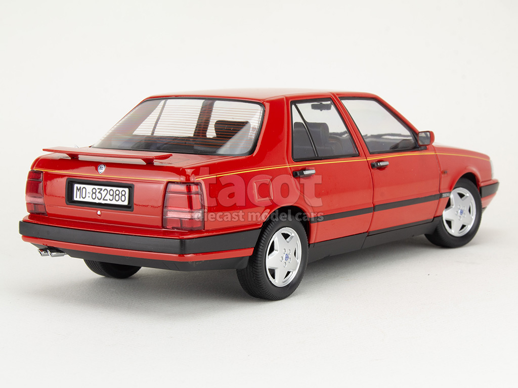 107254 Lancia Thema 8.32 Ferrari 1988