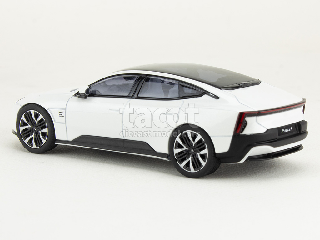 107311 Polestar 5 2025