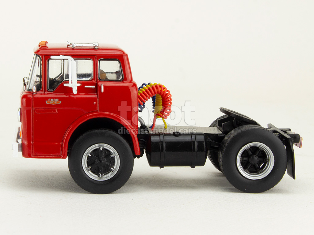 107378 Ford C-600 Tracteur 1967