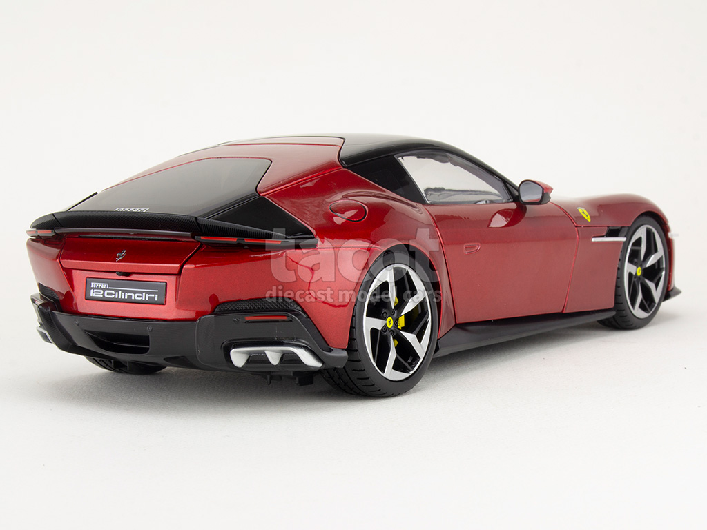 107397 Ferrari 12 Cilindri 2024
