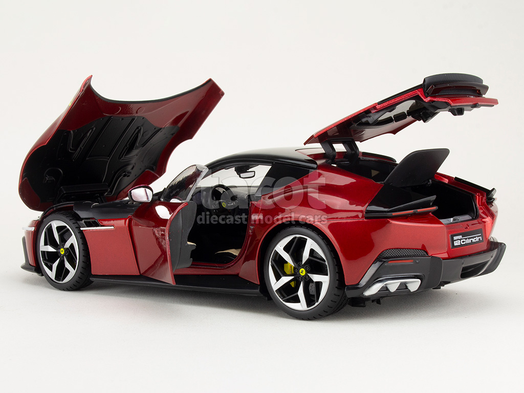 107397 Ferrari 12 Cilindri 2024