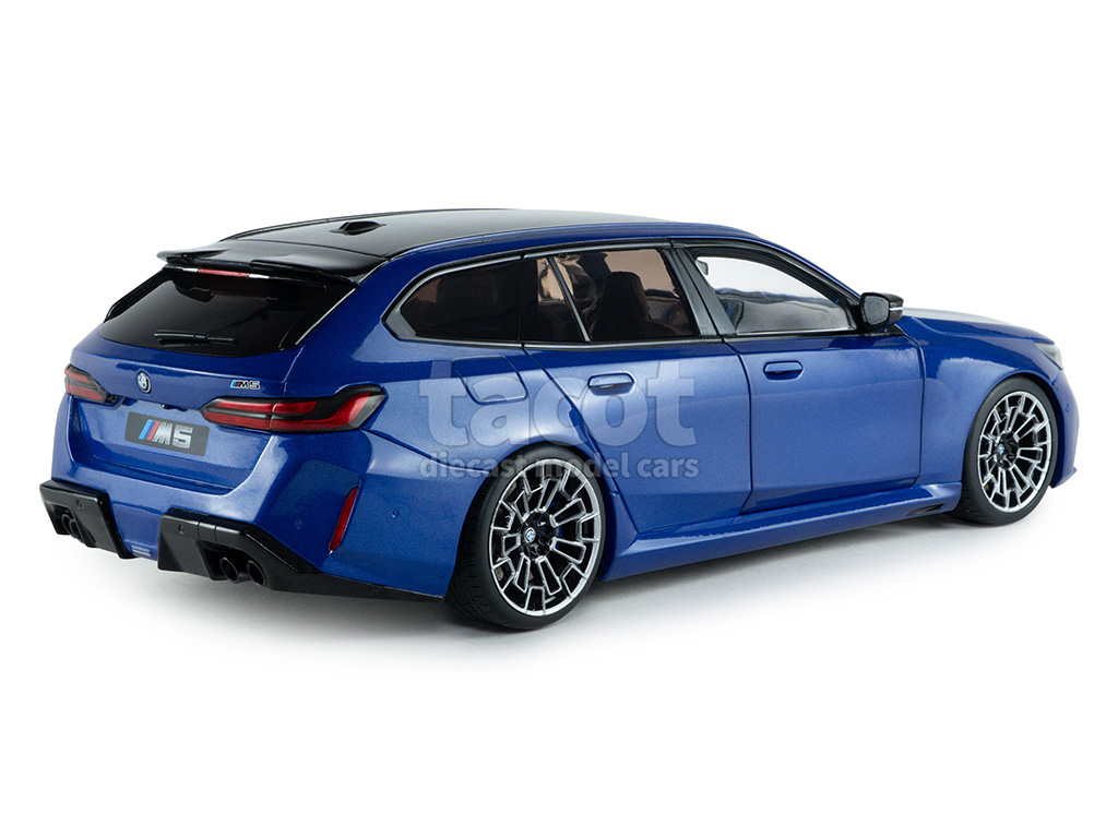 107455 BMW New M5 Touring/ G61 2024