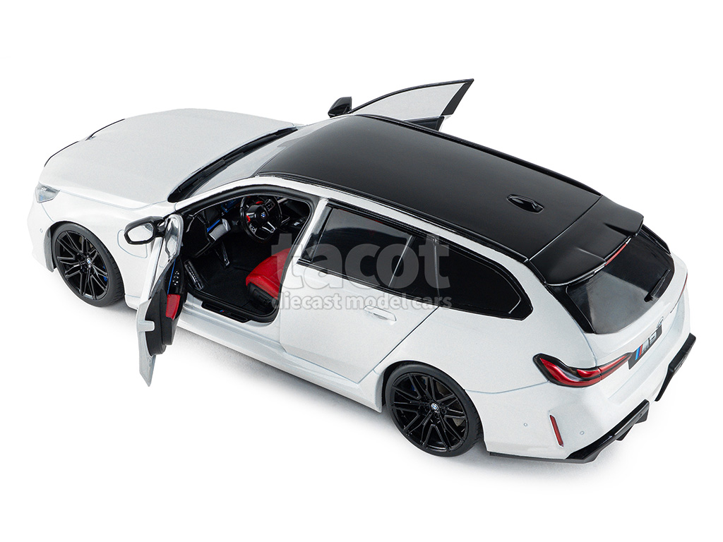 107456 BMW New M5 Touring/ G61 2024