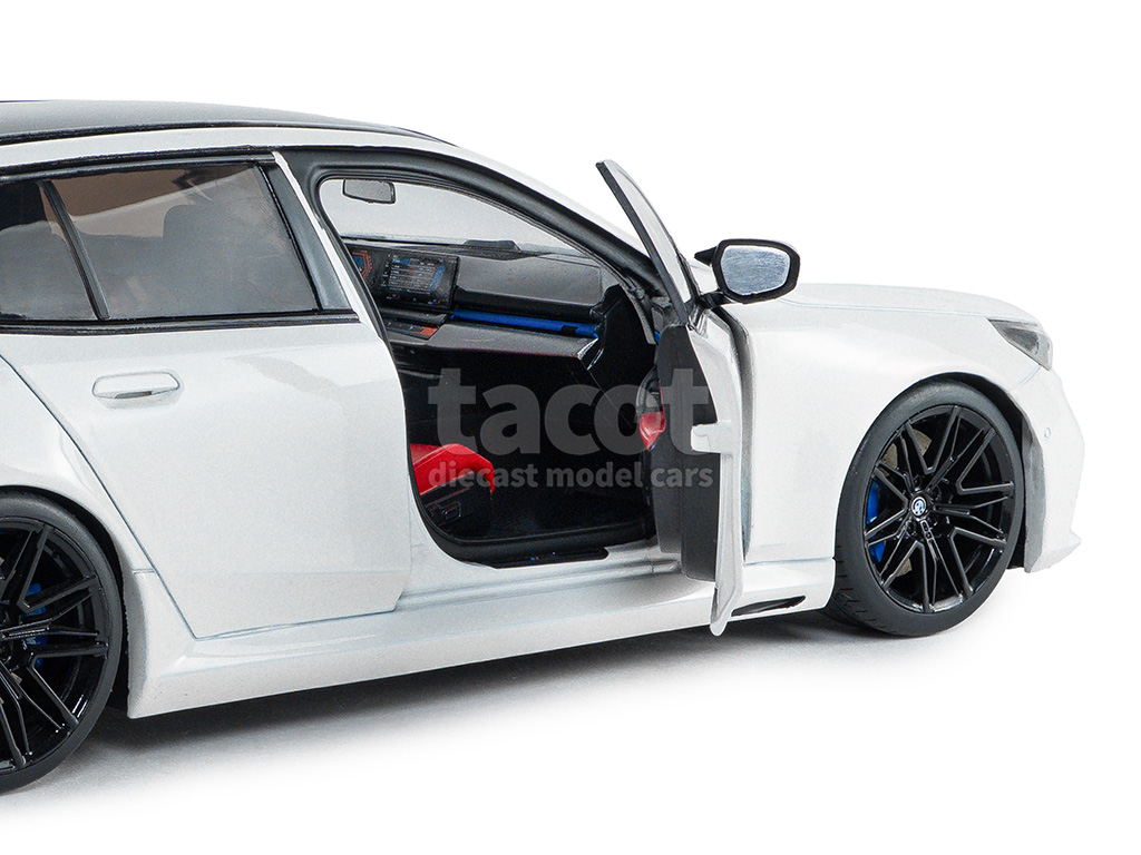 107456 BMW New M5 Touring/ G61 2024