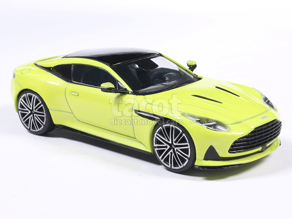107460 Aston Martin DB12 2023
