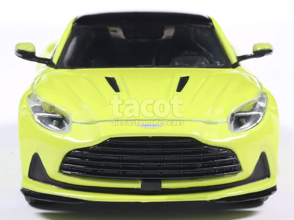 107460 Aston Martin DB12 2023