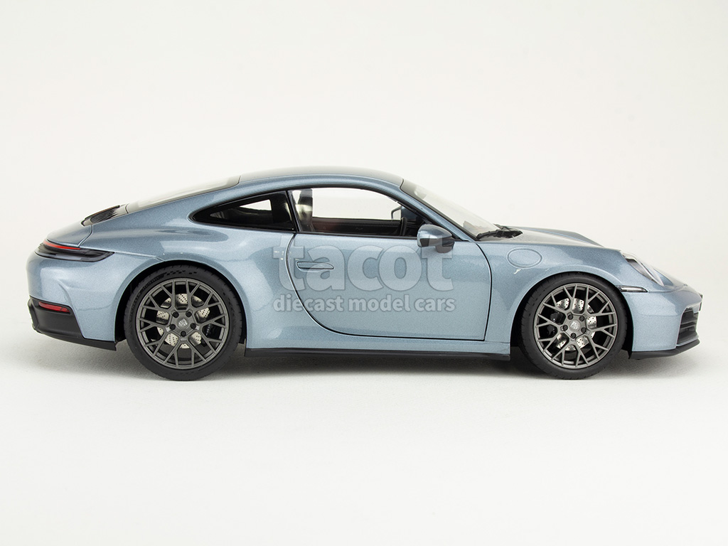107511 Porsche 911/992 Carrera S 2024