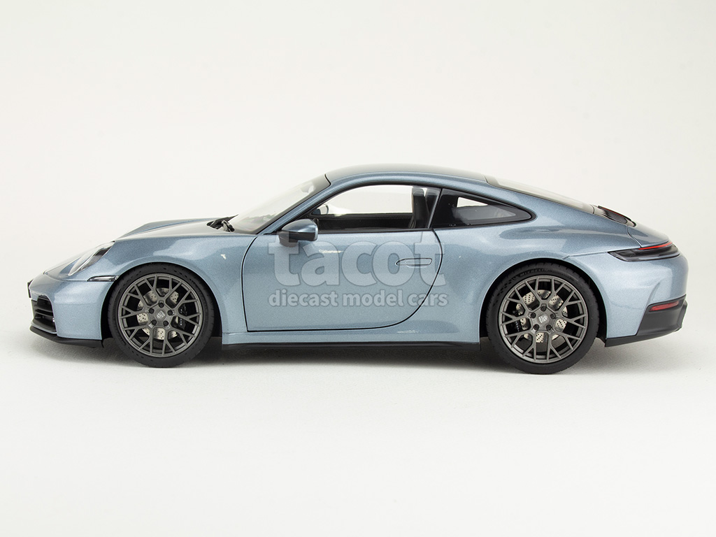 107511 Porsche 911/992 Carrera S 2024