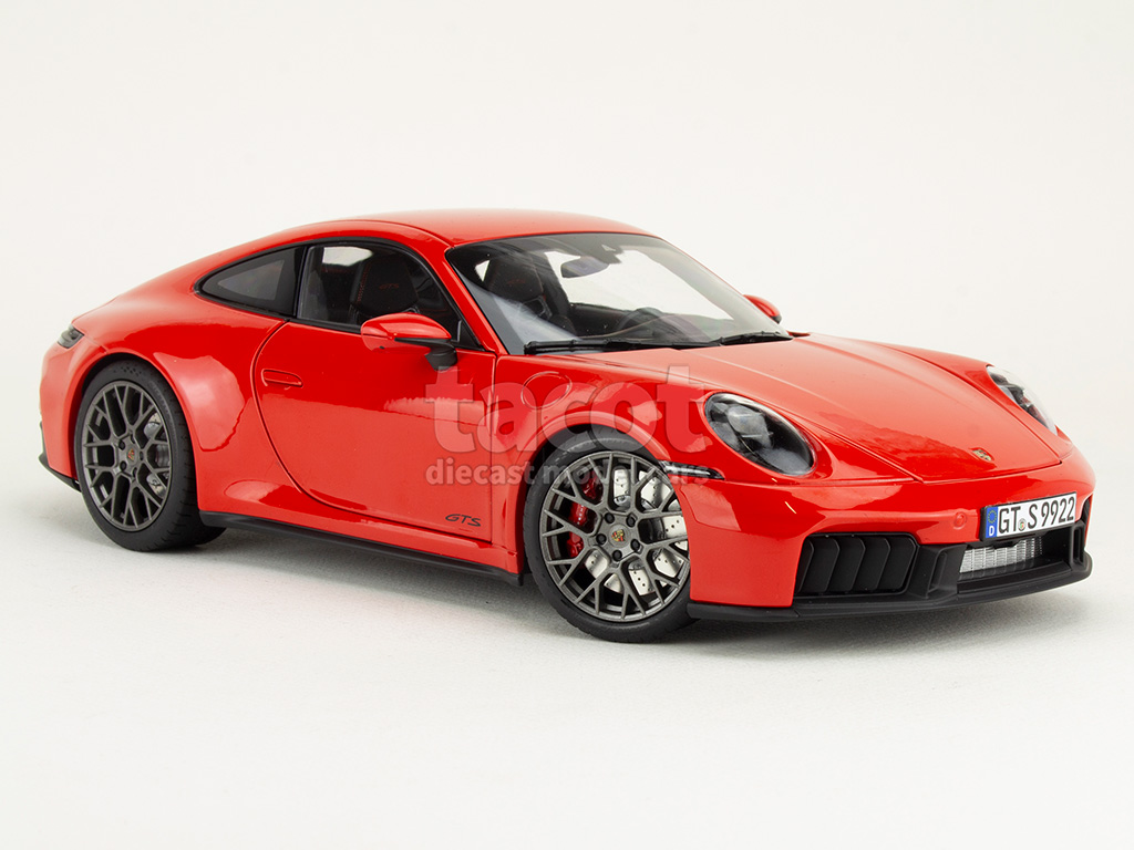 107512 Porsche 911/992 Carrera 4 GTS 2024