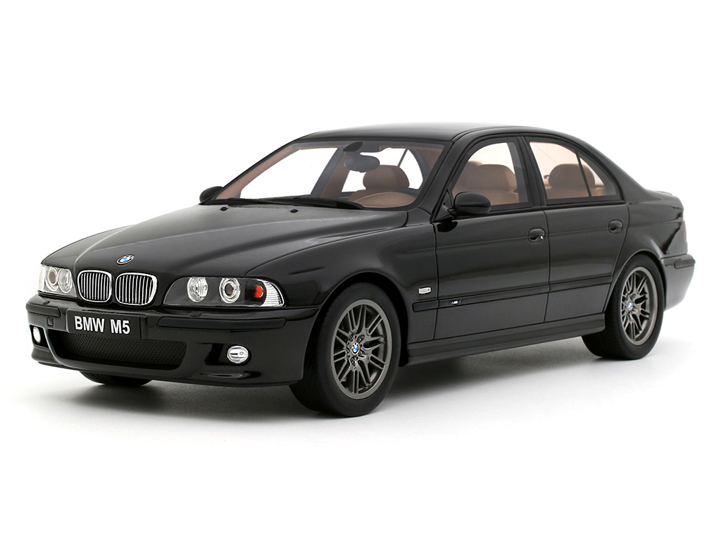 107527 BMW M5/ E39 2000