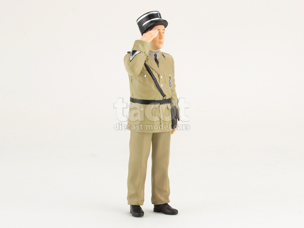 107555 Divers Gendarme de St Tropez