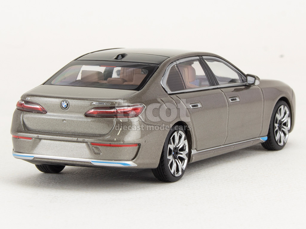 107577 BMW i7/ G70 2023