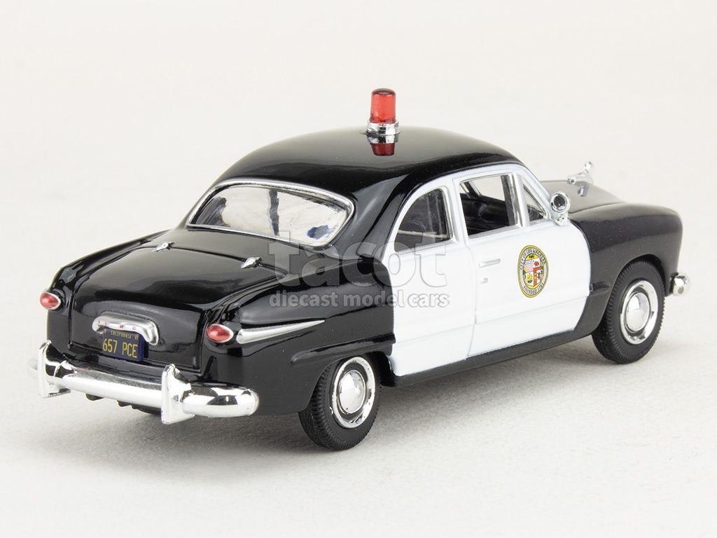 107596 Ford Coup&eacute; Police 1949