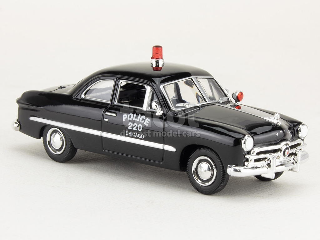 107597 Ford Coup&eacute; Police 1949