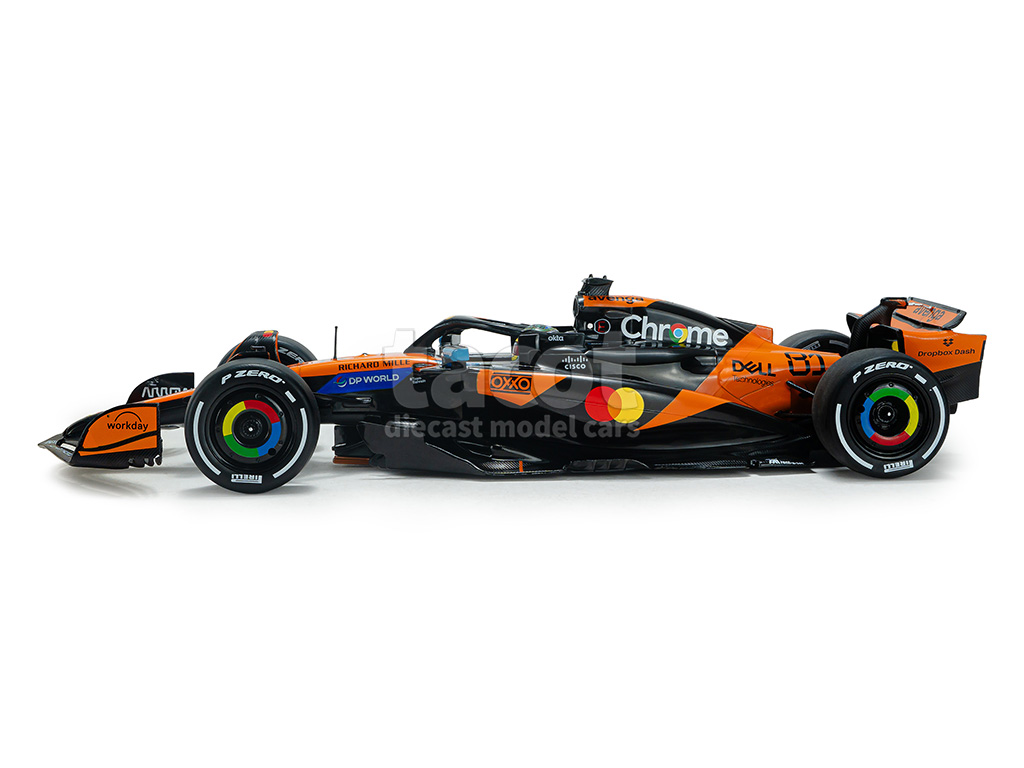 107622 McLaren MCL39 China GP 2025