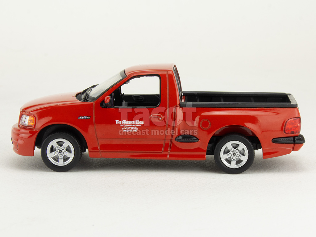 107649 Ford F150 SVT LIightning 2000