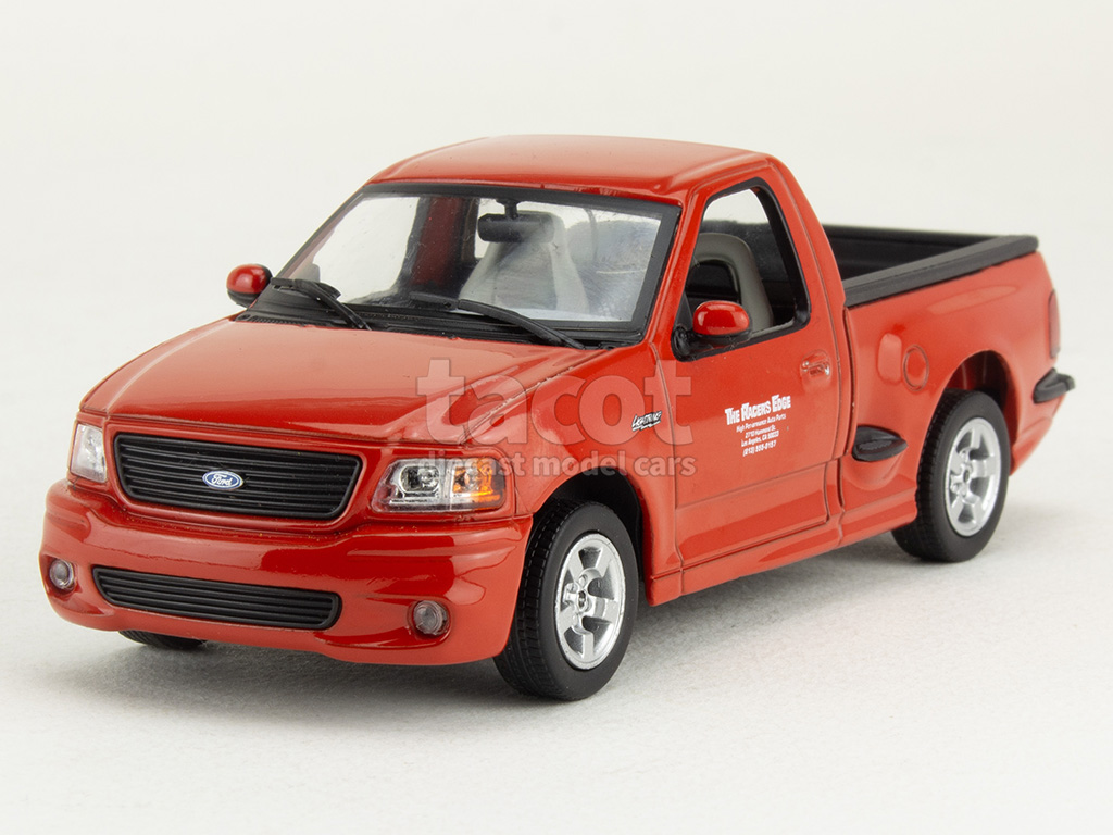 107649 Ford F150 SVT LIightning 2000