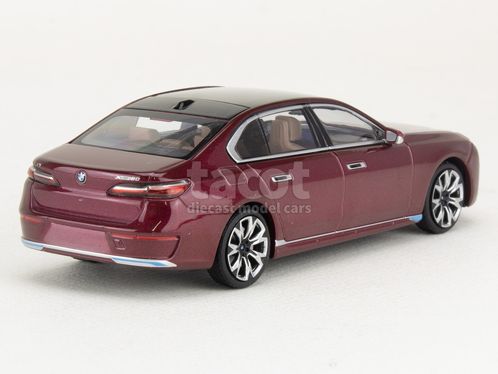 107658 BMW i7/ G70 2023