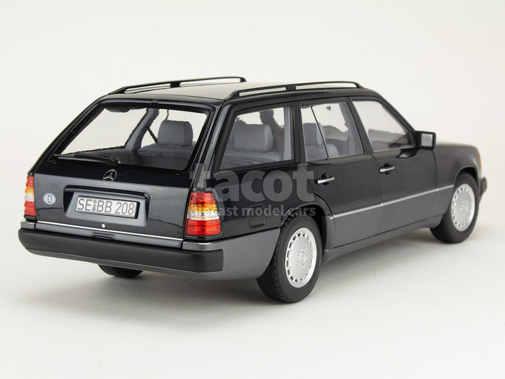 107687 Mercedes 300D/ S124 Break 1990