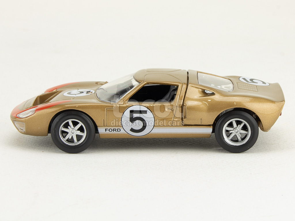 107693 Ford GT40 MKII Le Mans 1966