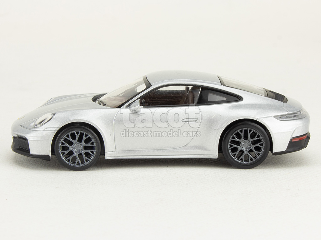 107699 Porsche 911/992 GTS 2024