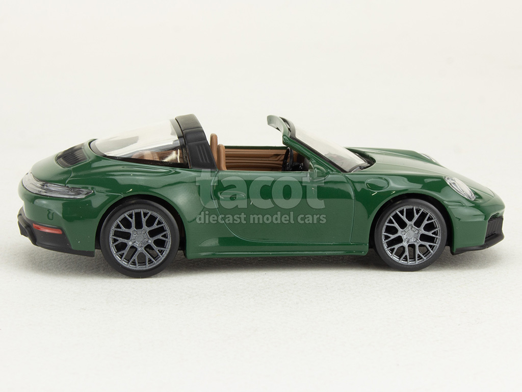 107700 Porsche 911/992 GTS Targa 2024