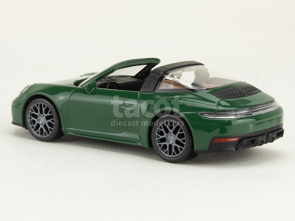 107700 Porsche 911/992 GTS Targa 2024