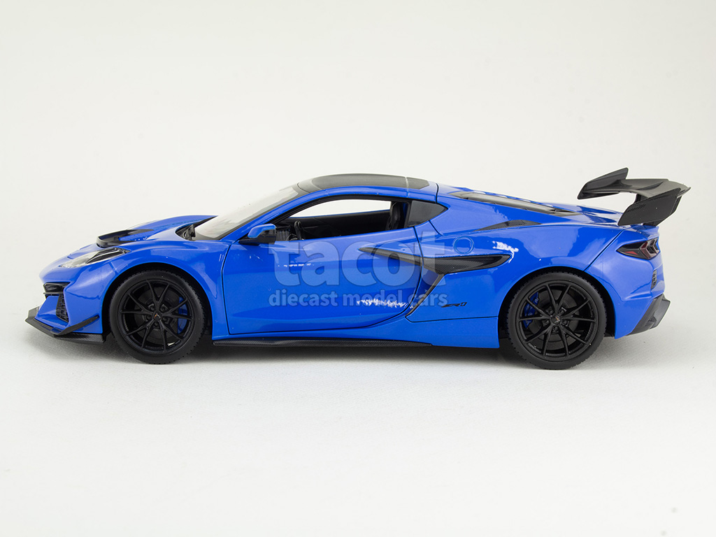 107706 Chevrolet Corvette ZR1 Coup&eacute; 2025