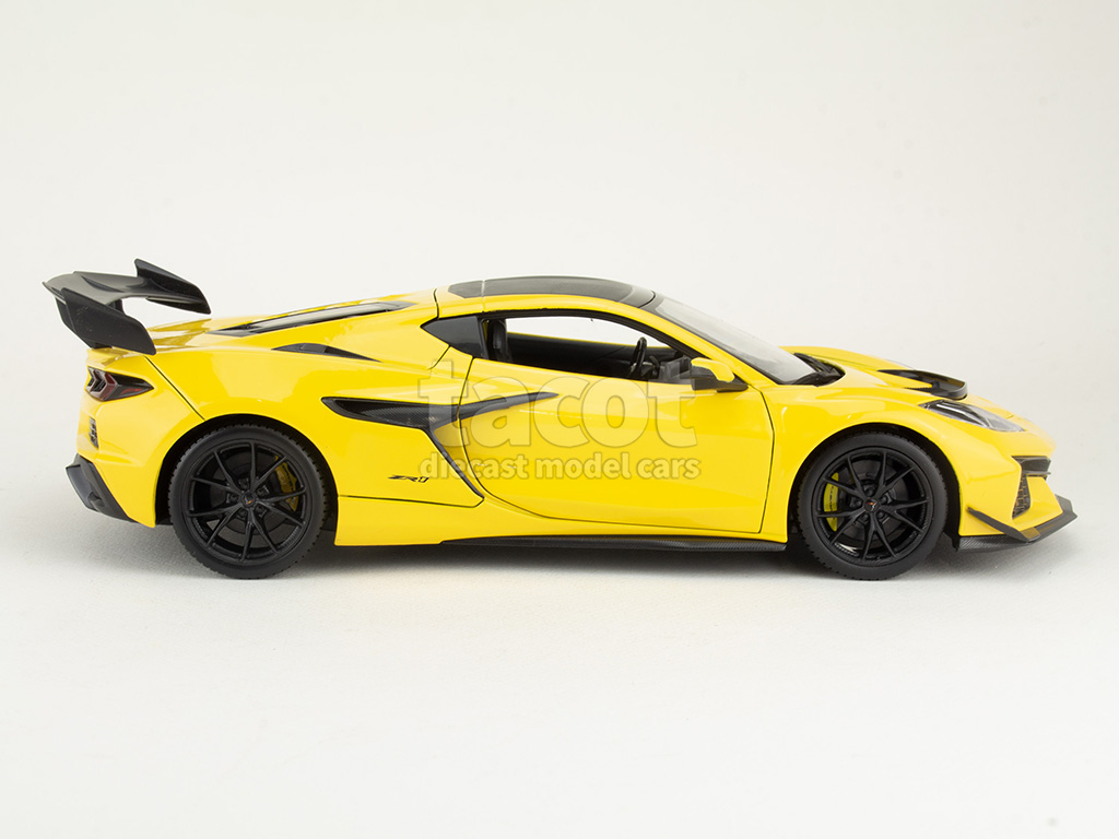 107707 Chevrolet Corvette ZR1 Coup&eacute; 2025