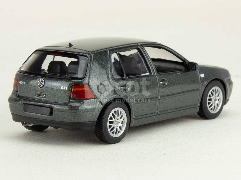 107870 Volkswagen Golf IV 5 Doors 1999