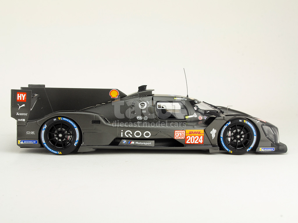 107877 BMW M Hybrid V8 2023