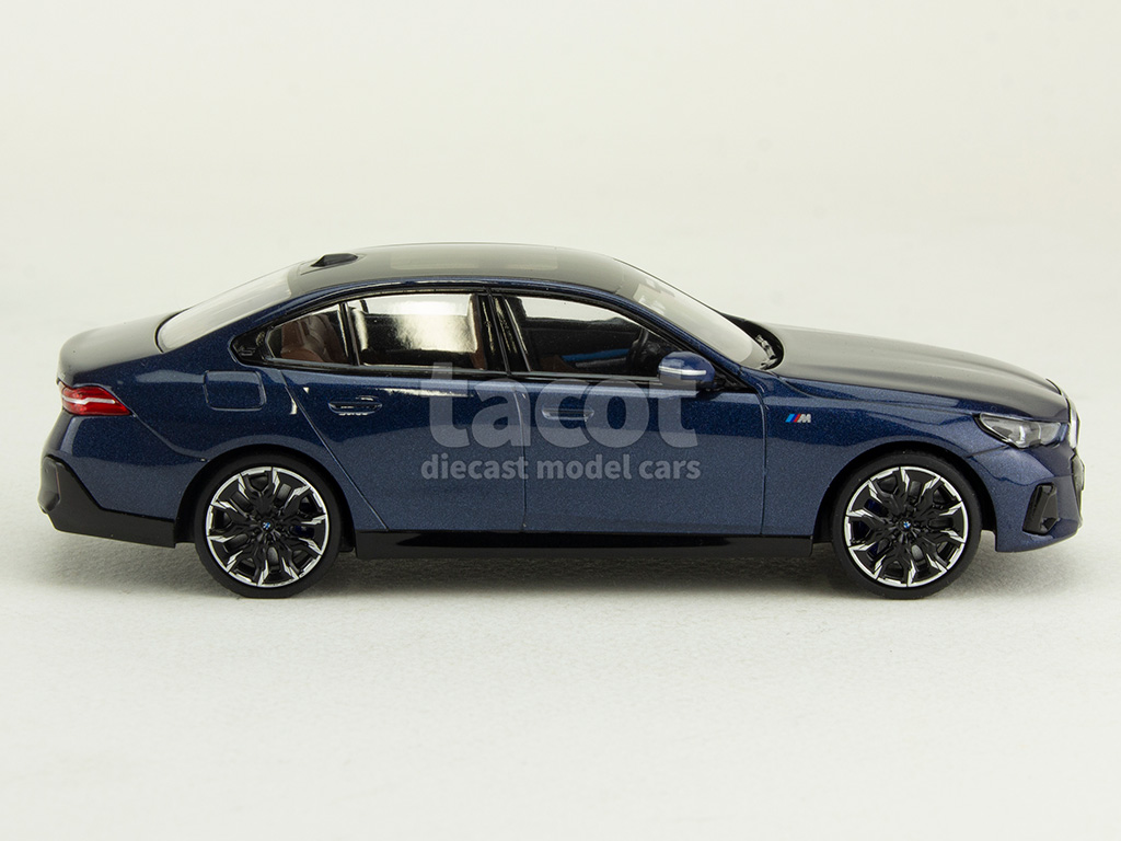 107880 BMW i5/ M60 2024