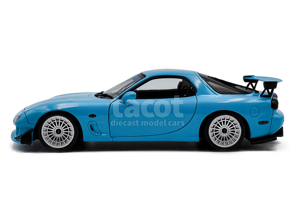 107894 Mazda RX7 FD3RS Solido Works 1999