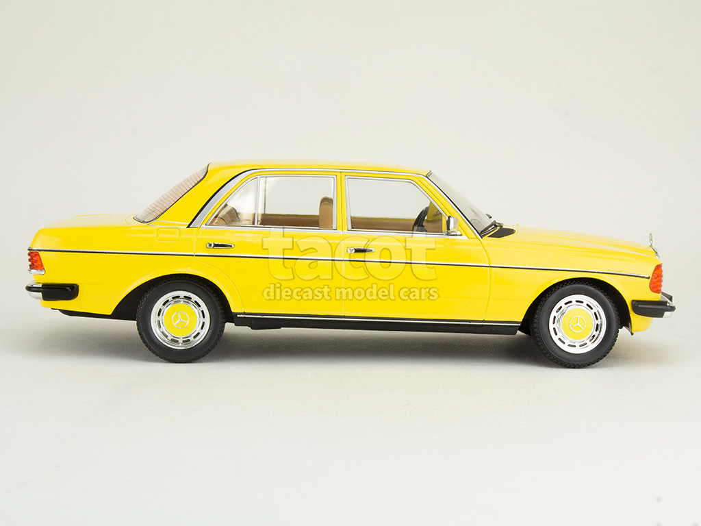 107911 Mercedes 230E/ W123 1975