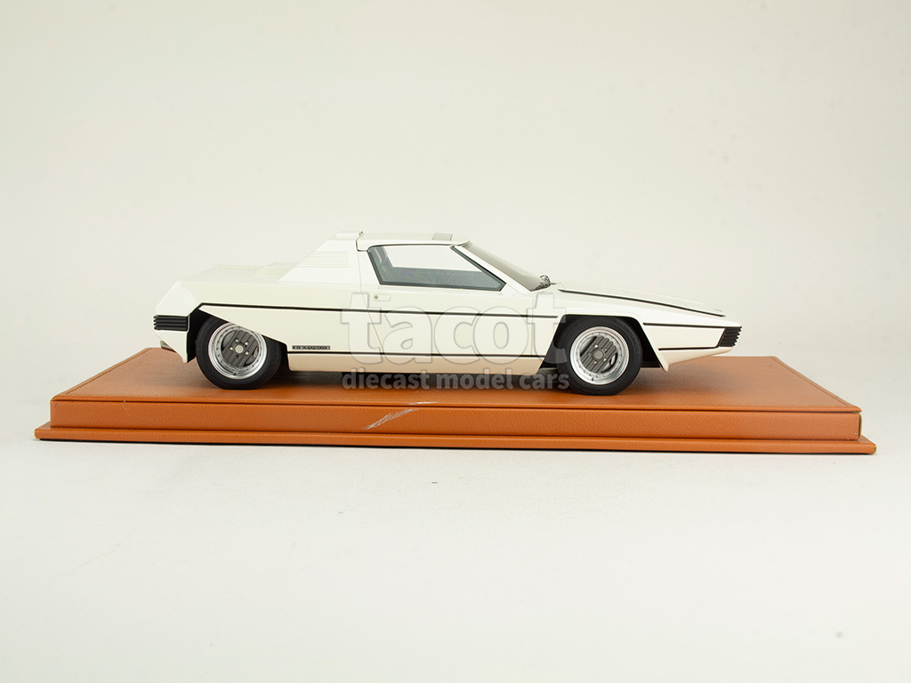 107925 Ferrari 308 GT Rainbow Bertone 1976
