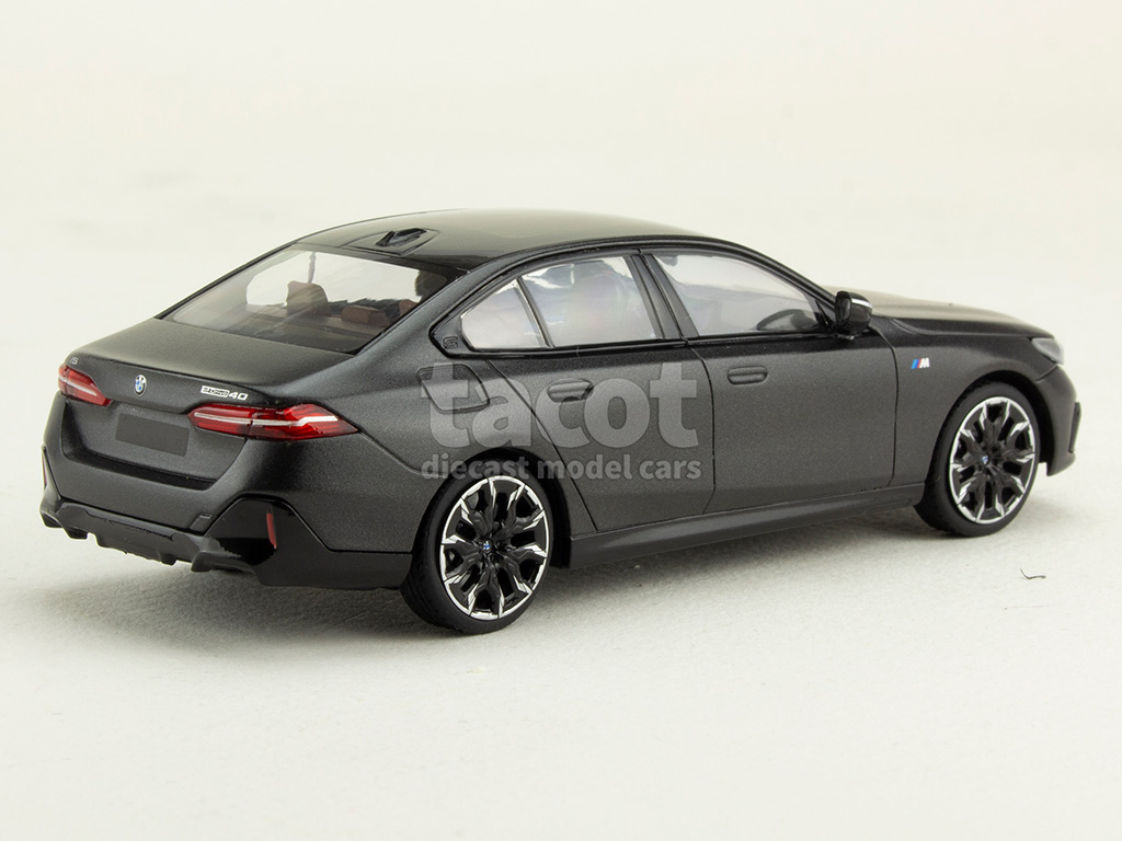 107929 BMW i5/ M60 2024