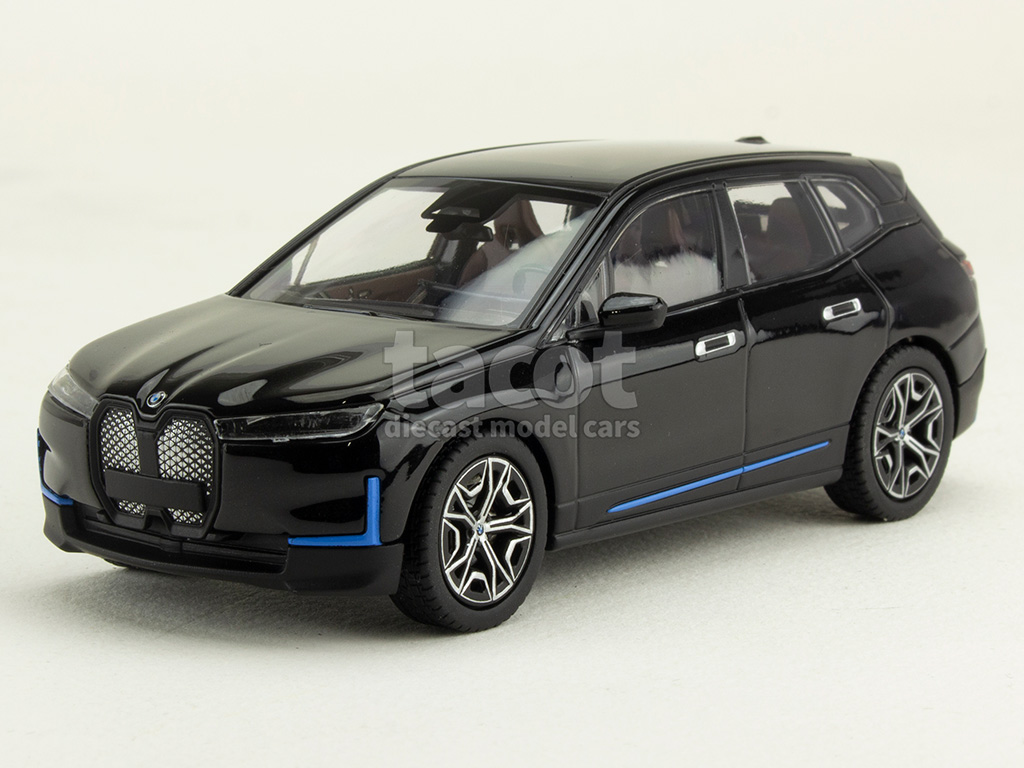 107931 BMW iX 2022