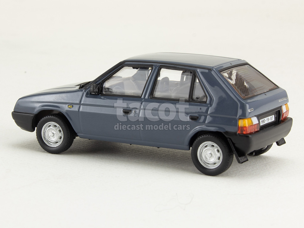 107941 Skoda Favorit 136L 1988