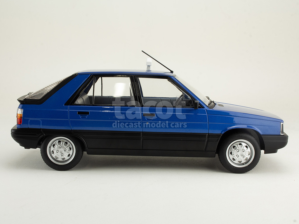 107955 Renault R11 GTL Taxi Paris 1985