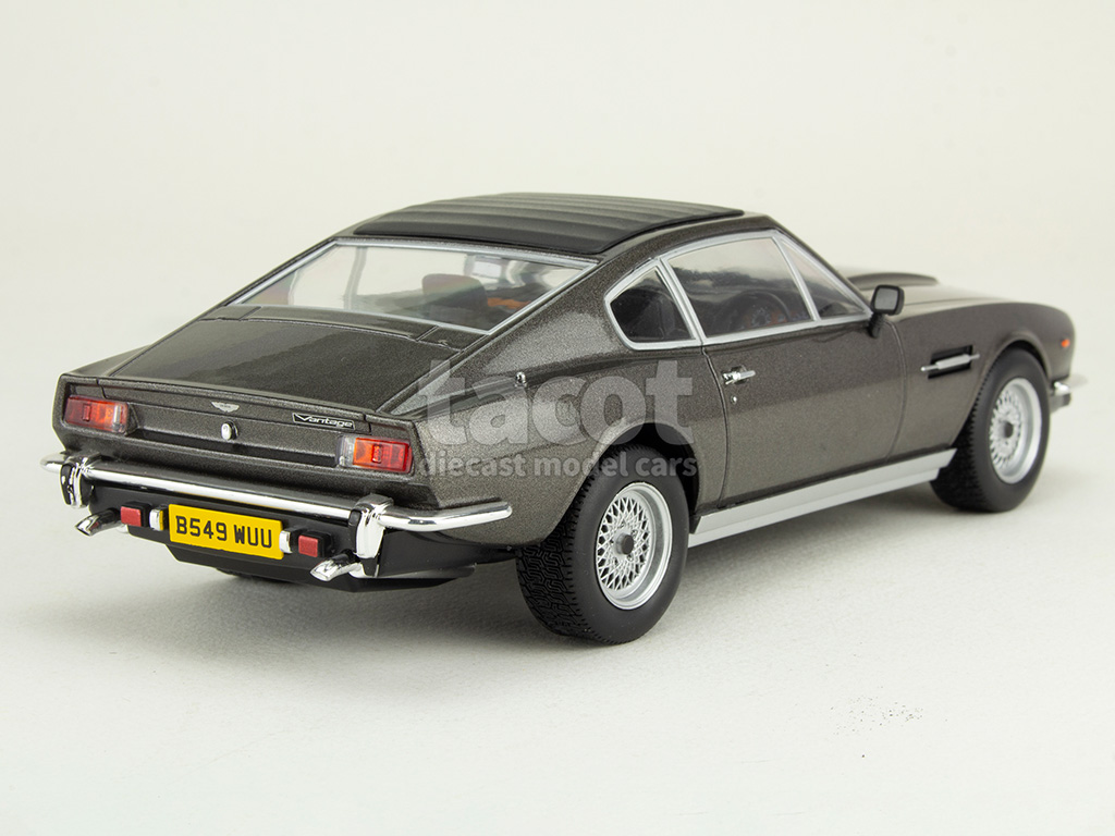 107972 Aston Martin V8 Vantage Volante James Bond 007 1977