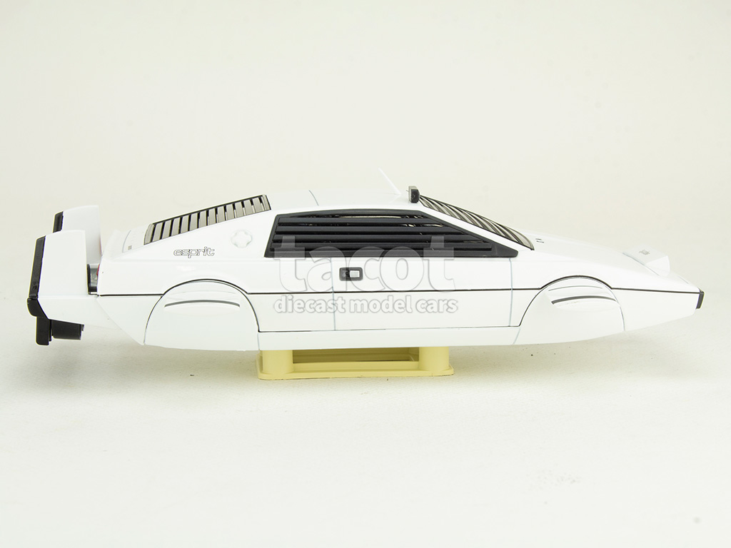 107973 Lotus Esprit James Bond 007 1977