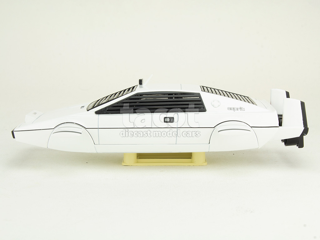 107973 Lotus Esprit James Bond 007 1977