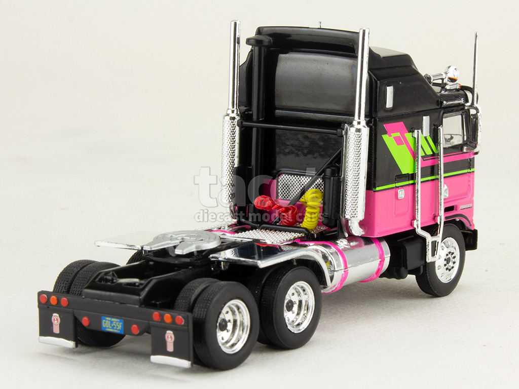 107986 Kenworth K100 A&eacute;rodyne Tracteur 1976