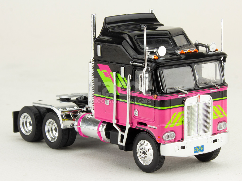 107986 Kenworth K100 A&eacute;rodyne Tracteur 1976