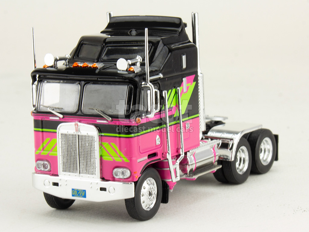 107986 Kenworth K100 A&eacute;rodyne Tracteur 1976