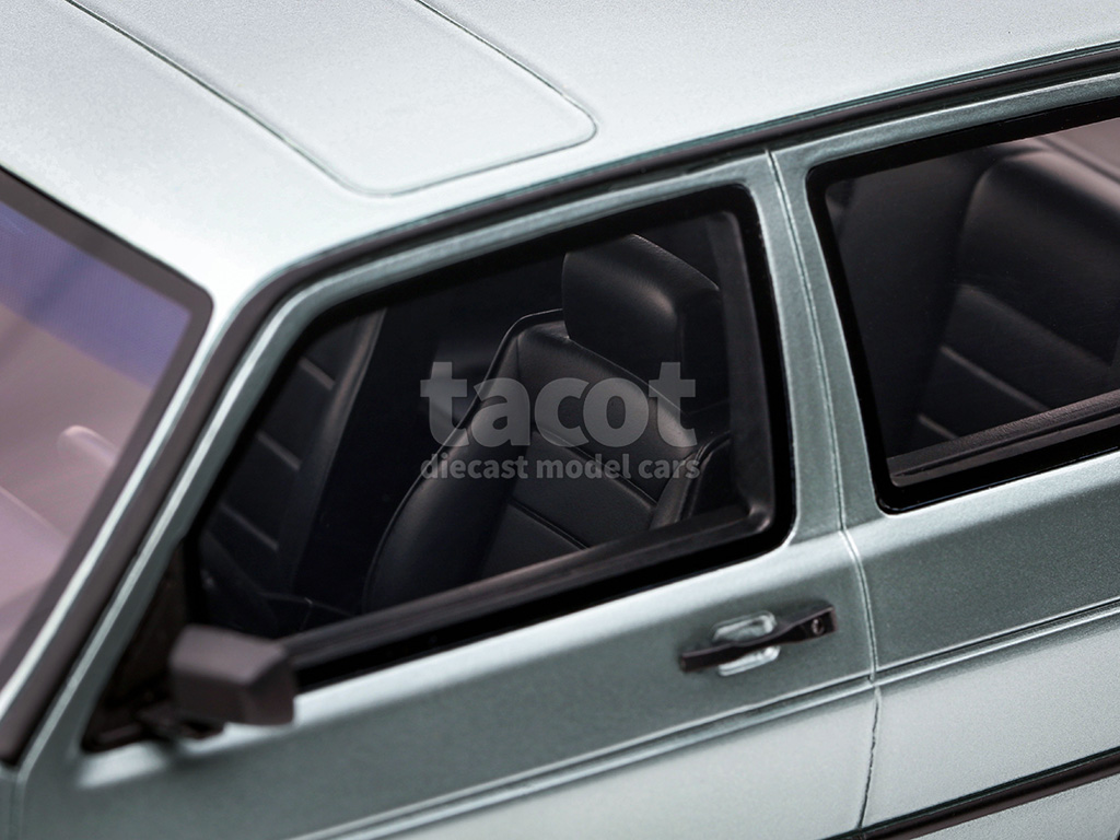 108027 Volkswagen Golf II GTi Stance 3 Doors 1991