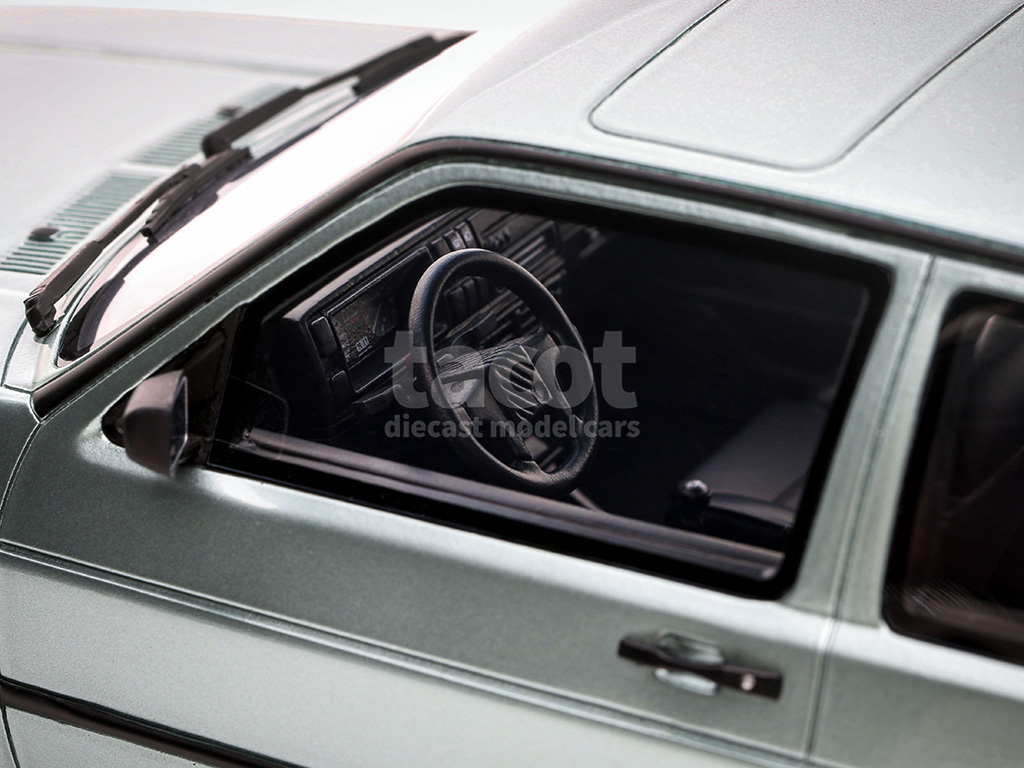 108027 Volkswagen Golf II GTi Stance 3 Doors 1991