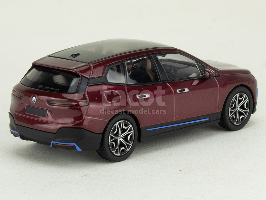 108040 BMW iX 2022