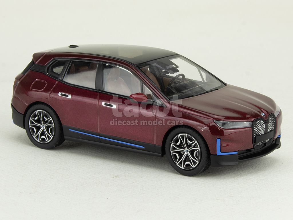 108040 BMW iX 2022